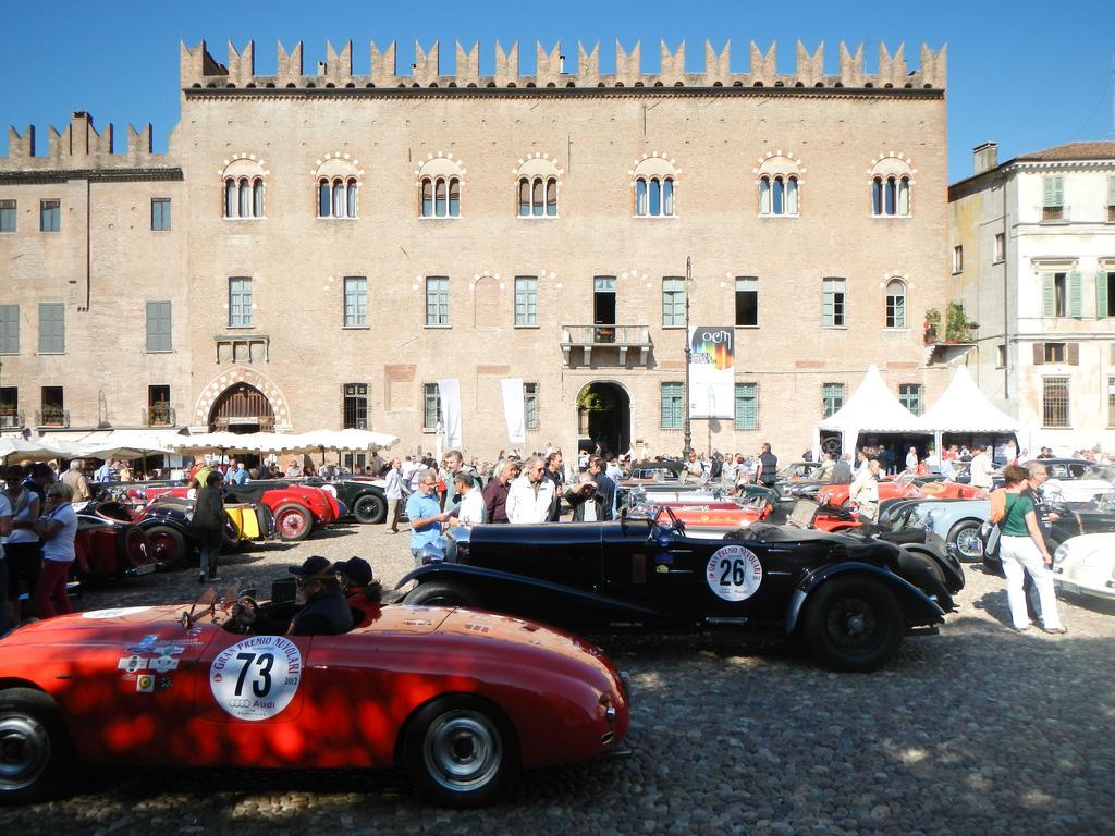 Palazzo Castiglioni Luxury Suite And Rooms مانتوفا المظهر الخارجي الصورة