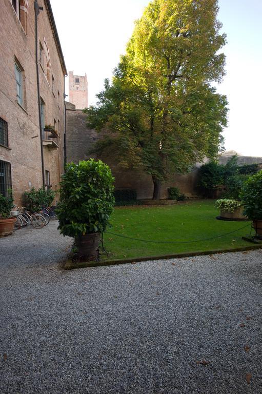 Palazzo Castiglioni Luxury Suite And Rooms مانتوفا المظهر الخارجي الصورة
