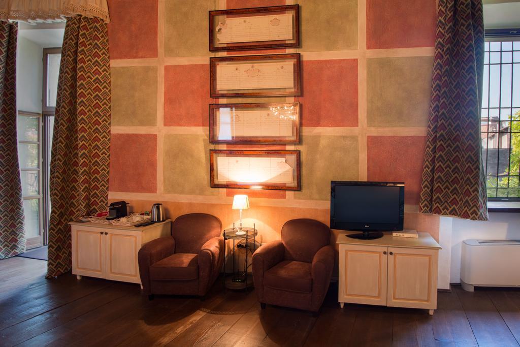 Palazzo Castiglioni Luxury Suite And Rooms مانتوفا المظهر الخارجي الصورة